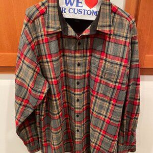 Pendleton Trail shirt XL wool button-up in great shape but *ONE FLAW* (see pics)